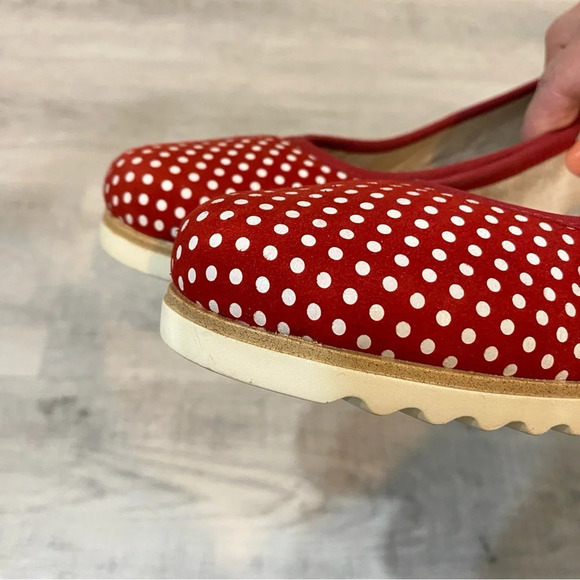 Remote NWOT Red and White Polka dot wedge slip on sandals Size 10-10.5 - Picture 14 of 16